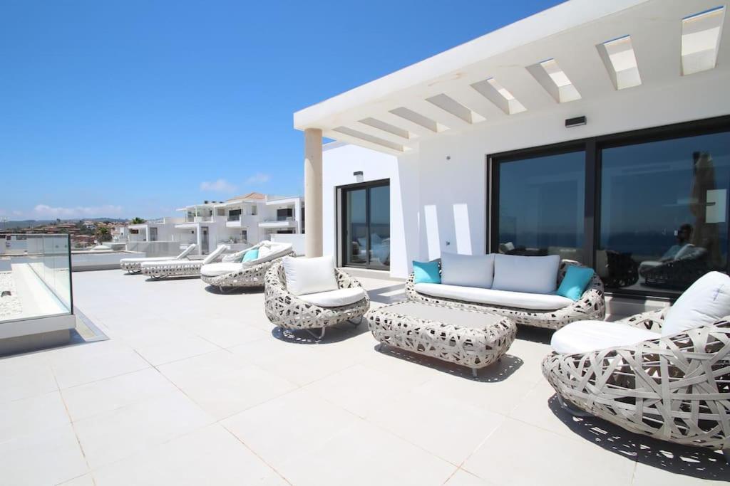 Luxurious Penthouse With Huge Panoramic Terrace Apartamento San Roque  Exterior foto
